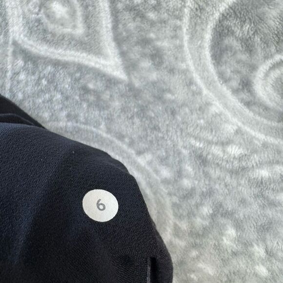 Womens Lululemon Base Runner Pant III - Picture 5 of 6